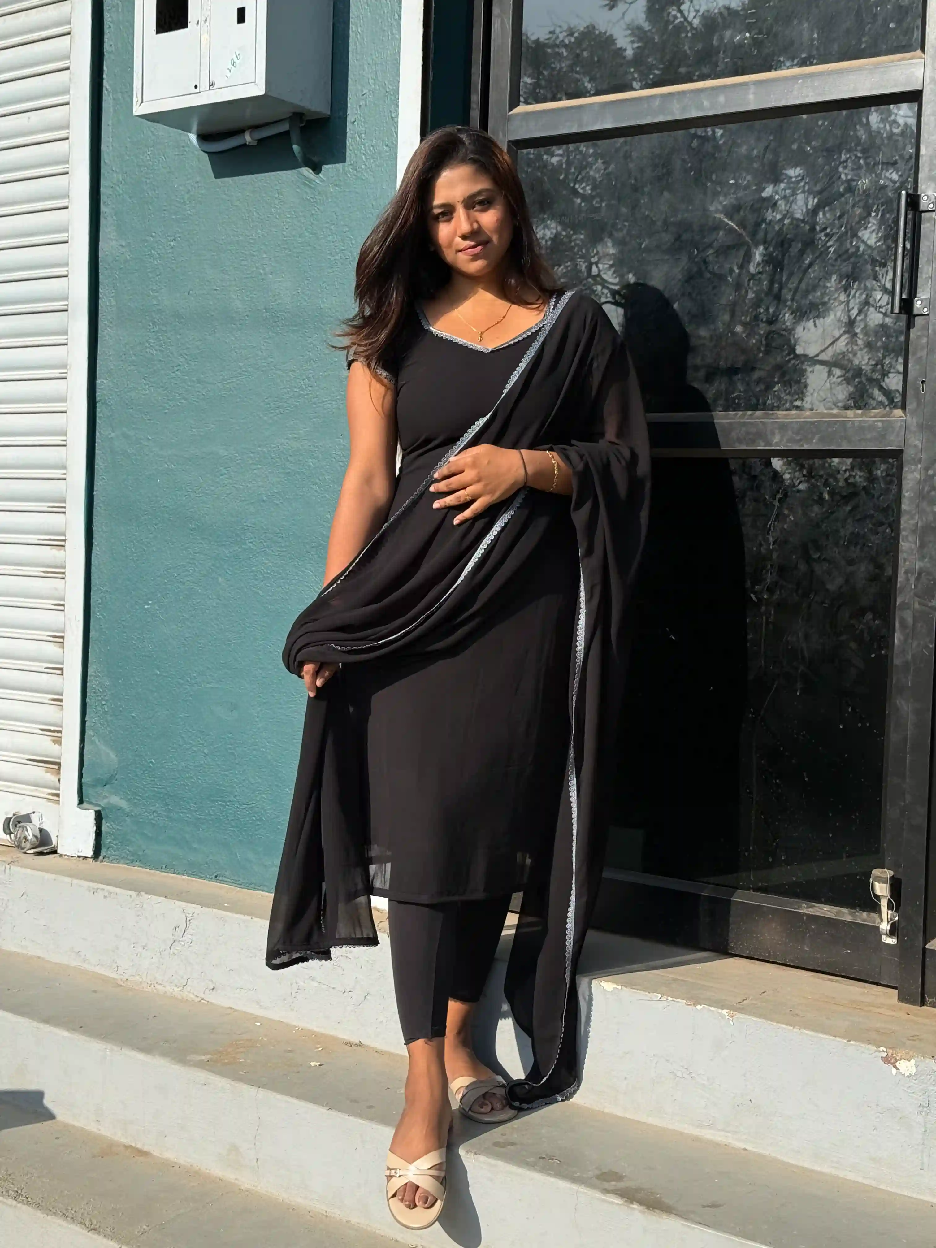 KWS-BLACK-001